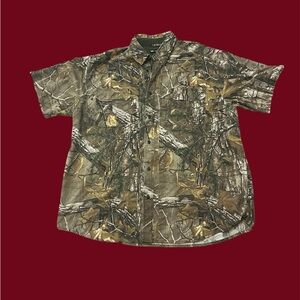 Realtree Men's Camouflage Button Down Shirt